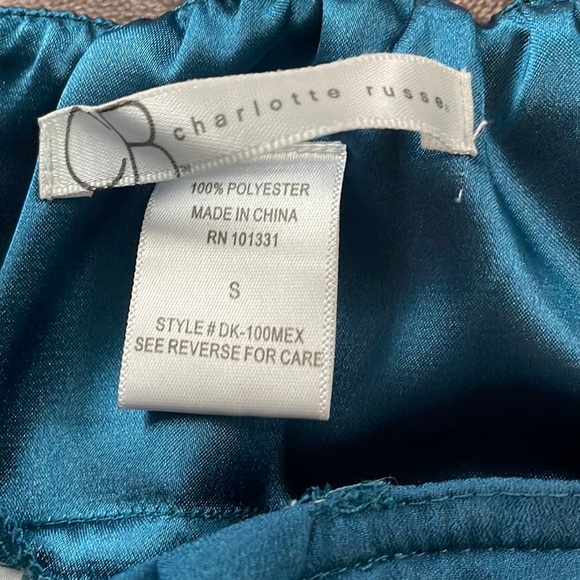 Layered maxi dress with teal and white designs - Picture 6 of 7